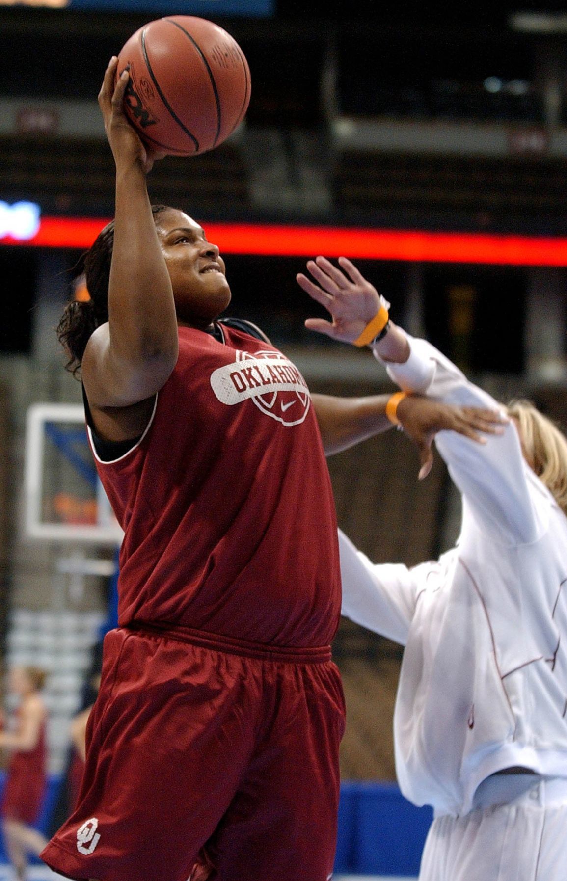 Courtney Paris returning to OU